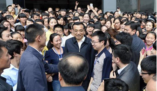 李克强总理到校考察