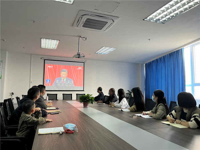 我校师生热议二十大报告 昂首挺立新时代，开启教育新征程