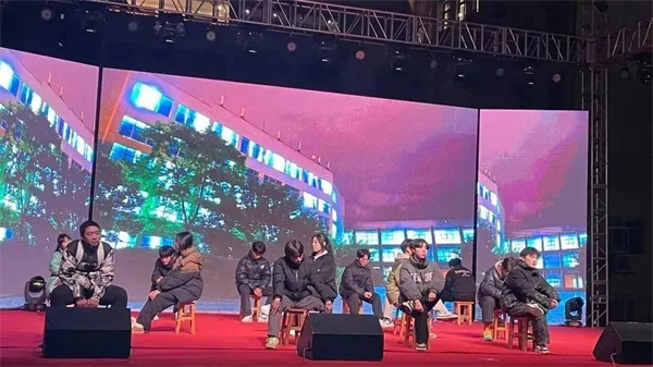重庆市万州现代信息工程学校2024元旦文艺汇演