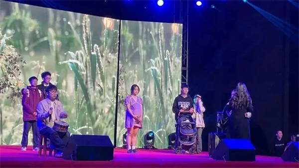 重庆市万州现代信息工程学校2024元旦文艺汇演