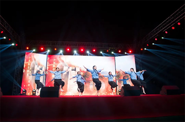 重庆市万州现代信息工程学校2024元旦文艺汇演