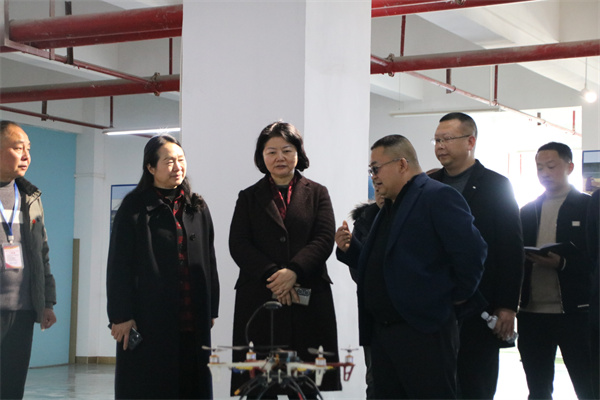 春季学期开新局 领导肯定促发展——市区教委领导莅临我校工作调研