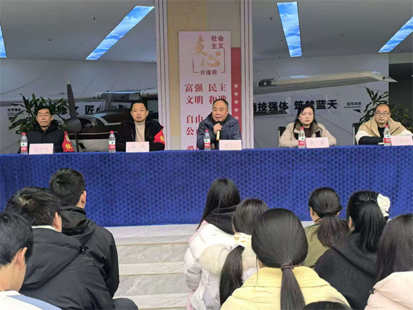 以青春之名 赴梦想之约  ——高2022级高考动员大会