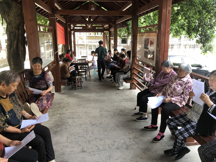 我校开展“职业教育进社区——防性侵安全教育”主题宣讲活动